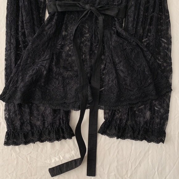 2000s D&G  black sheer lace top - Picture 7 of 12